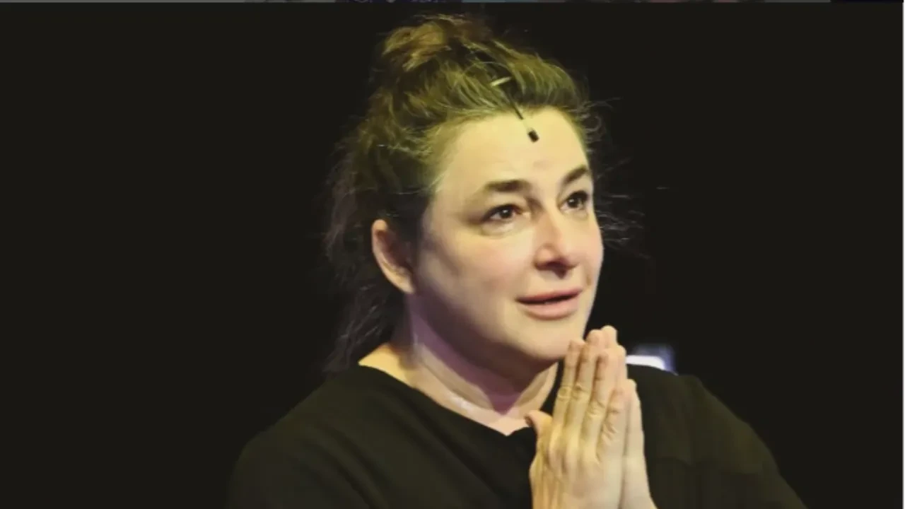 Esra Dermancıoğlu'nun Kızı Refia'ya Yorumlar Yağdı: 'Aynı Annesi!'